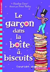 Le garçon dans la boîte à biscuits